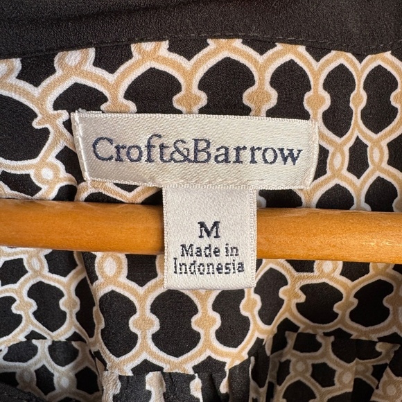 Croft & Barrow Women's Sleeveless 1/2 Button Blouse Tank Top Beige/Tan/Black‎ M - Picture 2 of 11